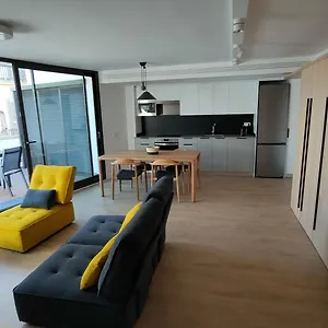 Apartment Rutlla 10