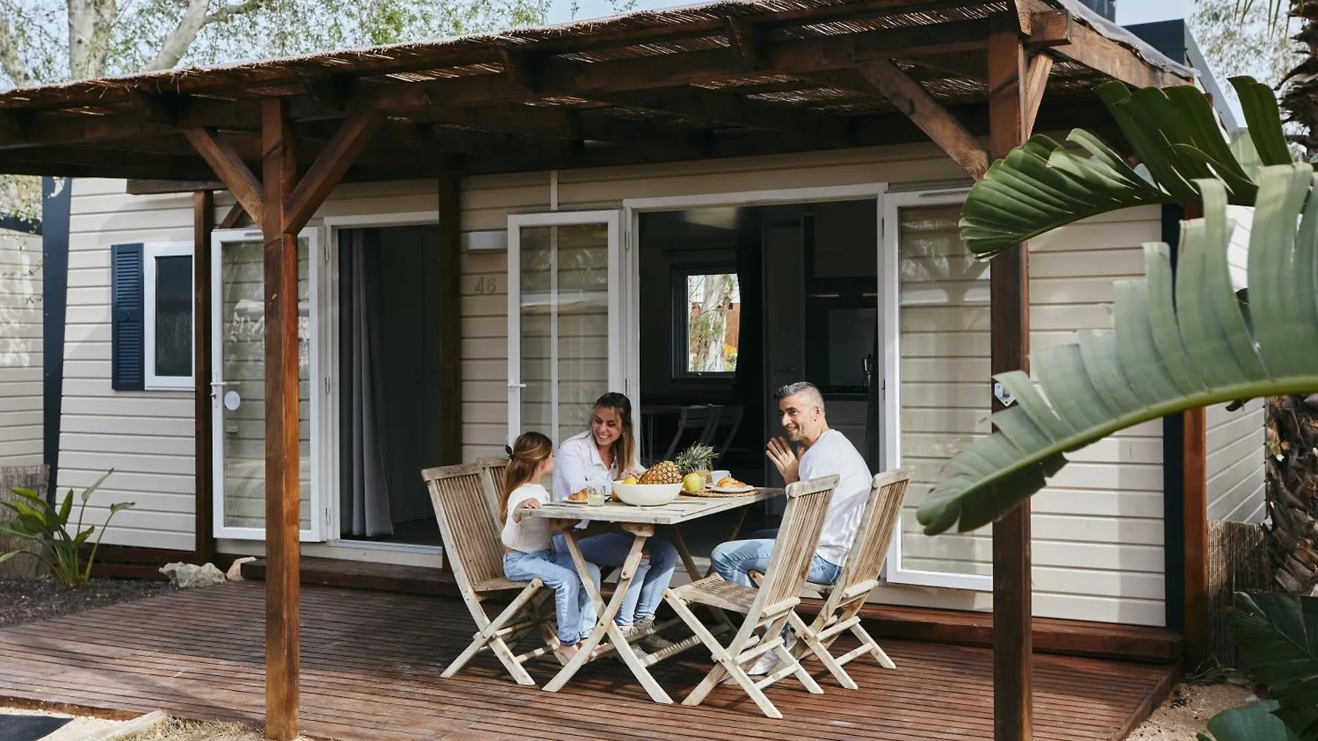 فندق Taiga Delta De L'Ebre إليامبويا 4*,